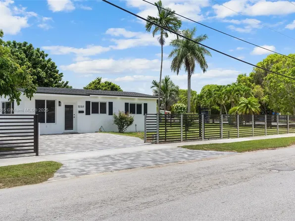 22215 SW 109th Ave, Miami, FL 33170