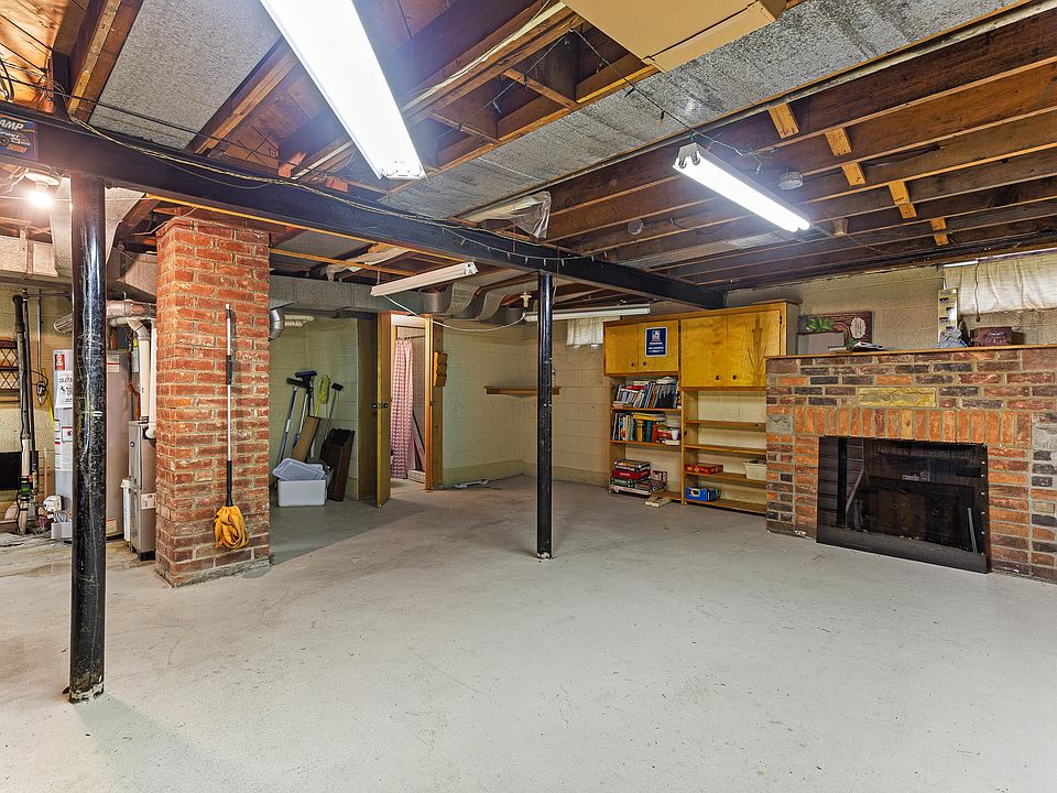 18272 Oak Ave, photo 28