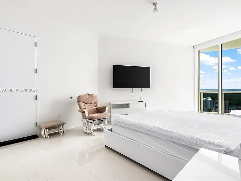 16001 Collins Ave #2605 — Photo 16