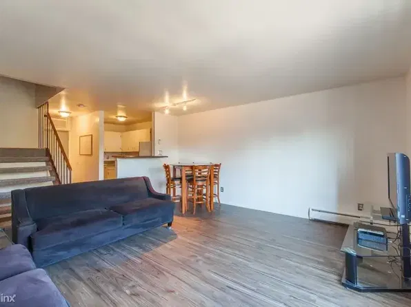 1224 Washtenaw Ct, Ann Arbor, MI