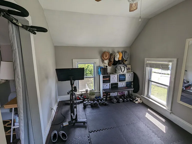 140 Grove St — Photo 16