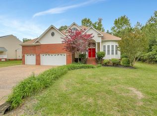 205 Middle Rd, Yorktown, VA 23692