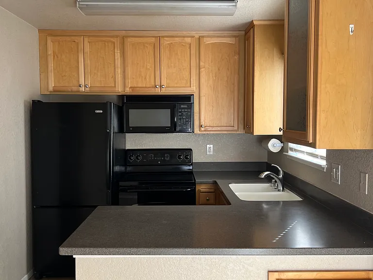 1125 Sheridan Ave #67 — Photo 9