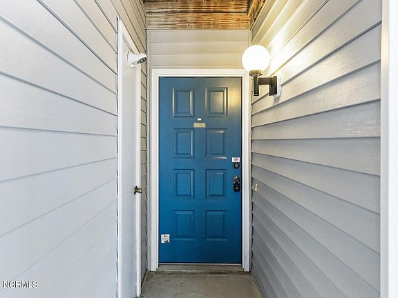 5th image of 3302 Mulberry Lane #C