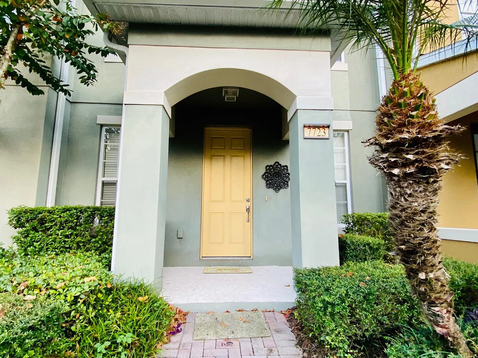 3 bed, 2.5 bath, 1644 sqft, $2,650 — Photo 2