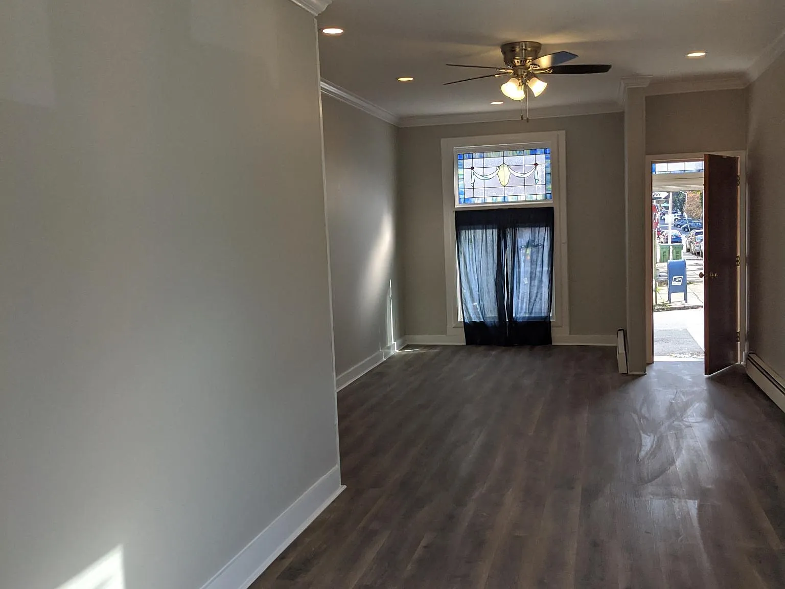 1 bed, 1.5 bath, 1456 sqft, $1,700 — Photo 3