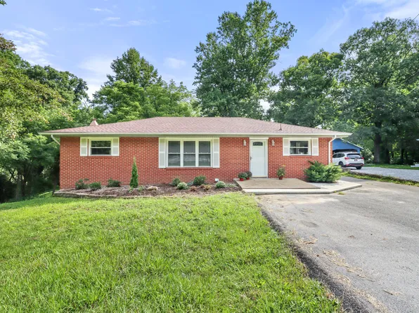 3004 Taft Hwy, Signal Mountain, TN 37377