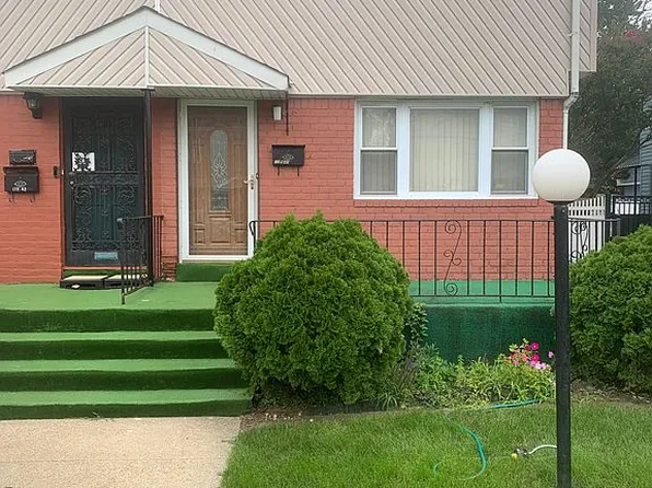 17940 Zoller Rd, Jamaica, NY 11434