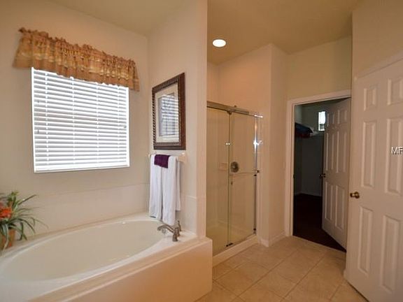 4th image of 2610 Marg Ln