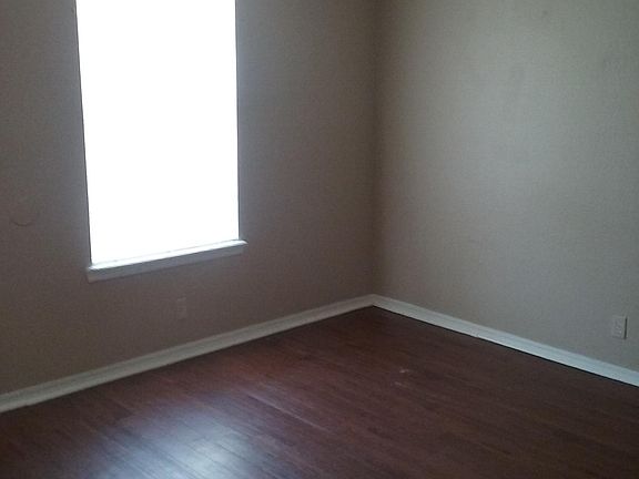 2nd image of 845 W Forest Dr