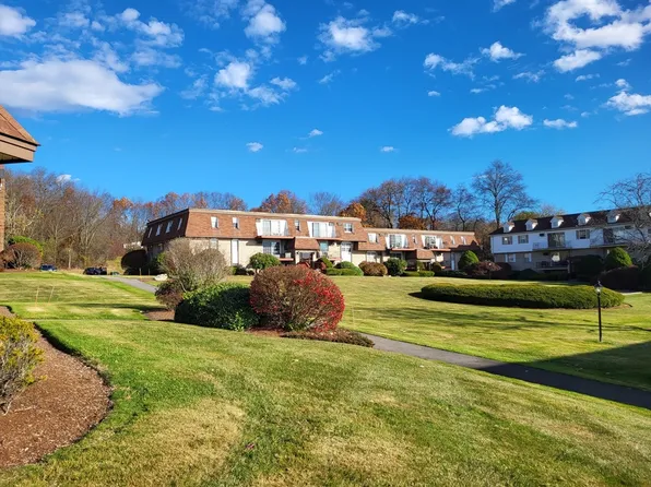 14 Williamsburg Ct Unit 3, Shrewsbury, MA 01545