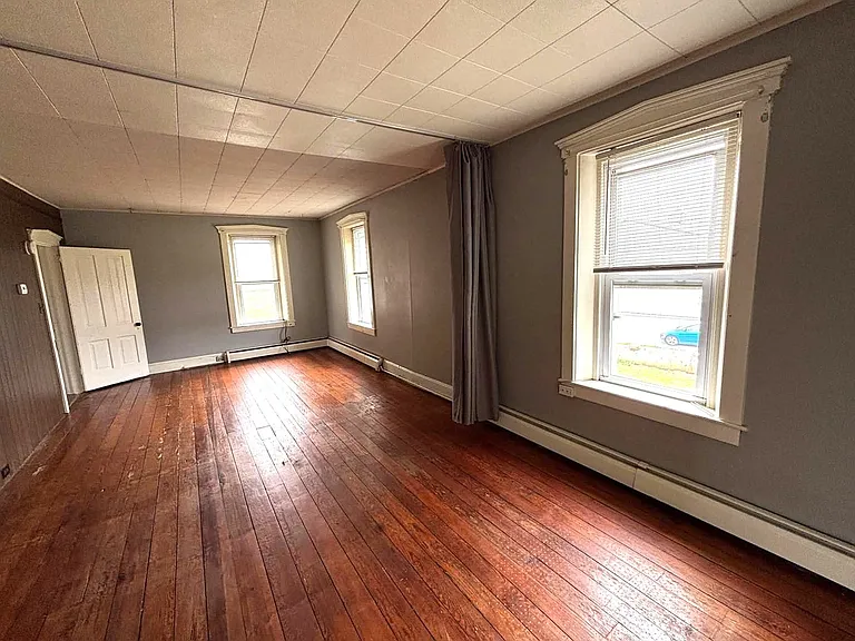 5760 Lincoln Hwy — Photo 16
