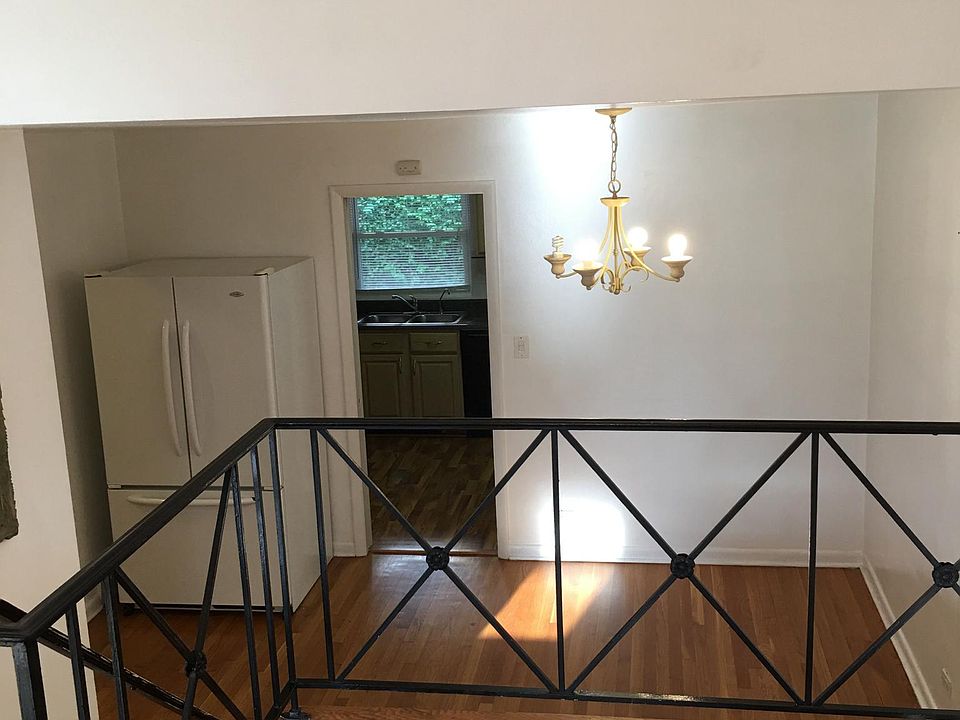 1st image of 6753 N Trumbull Ave #3A