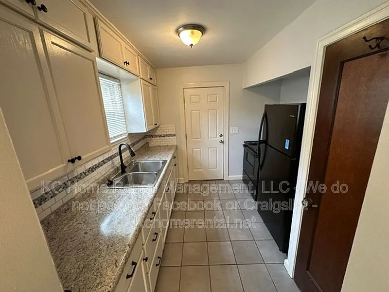 1 bed, 1.0 bath, 1100 sqft, $950 — Photo 4