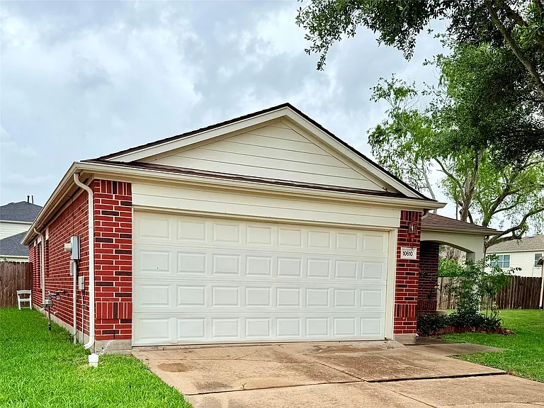 10610 Sugar Place Ct — Photo 21