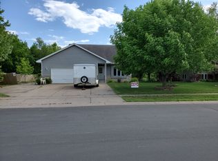 11065 Ridge Point Blvd, Chisago City, MN 55013