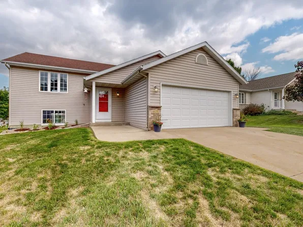 4639 Manor Park Dr NW, Rochester, MN 55901