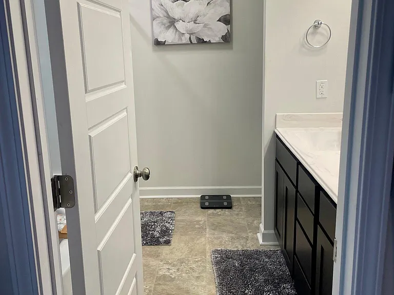 4800 Headwind Dr — Photo 18