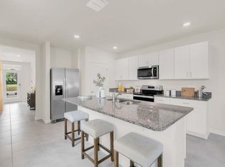 217 Duke Dr, Deland, FL 32724