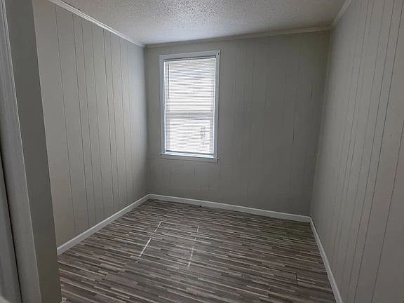 5th image of 387 Blatchley Ave #2