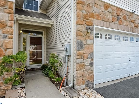 2nd image of 239 Brinley Dr