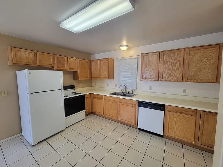 921 N 1st Ave #2 — Photo 5