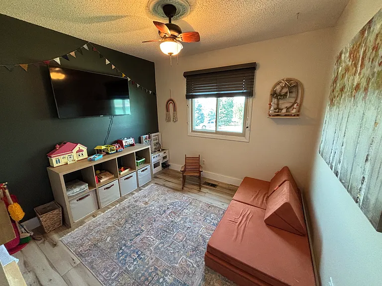 127 Ranae Dr — Photo 8