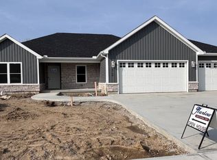 2768 Executive Dr, Troy, OH