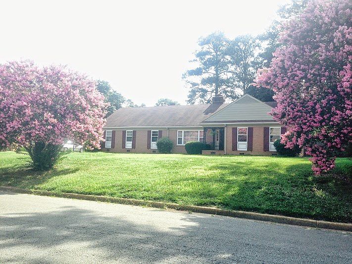 1st image of 8211 Diane Ln