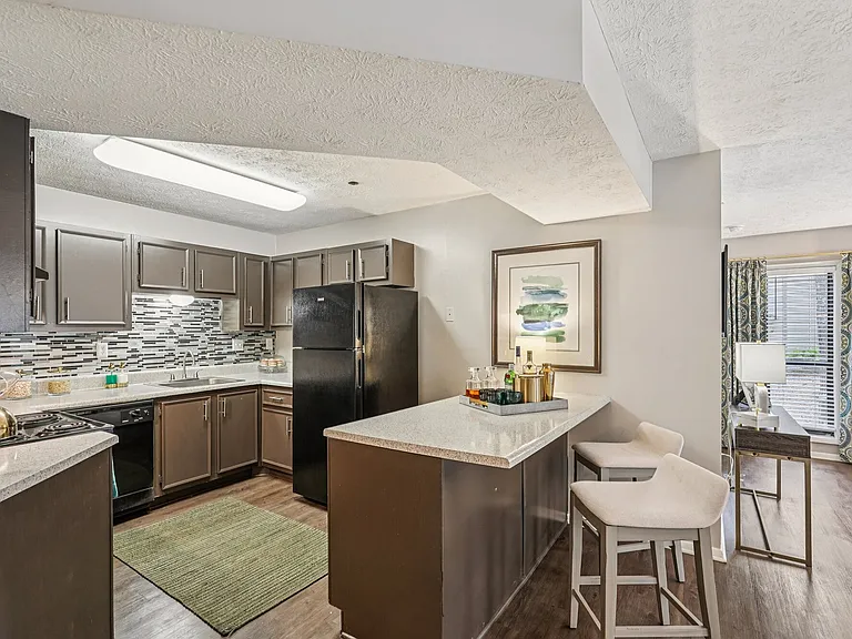 Birch Landing Apartments — Photo 39