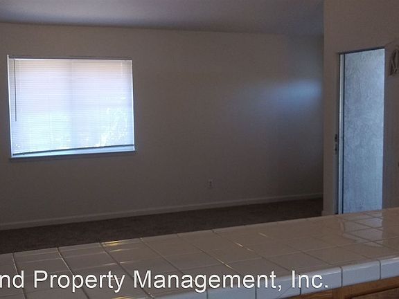 4th image of 435 W H St