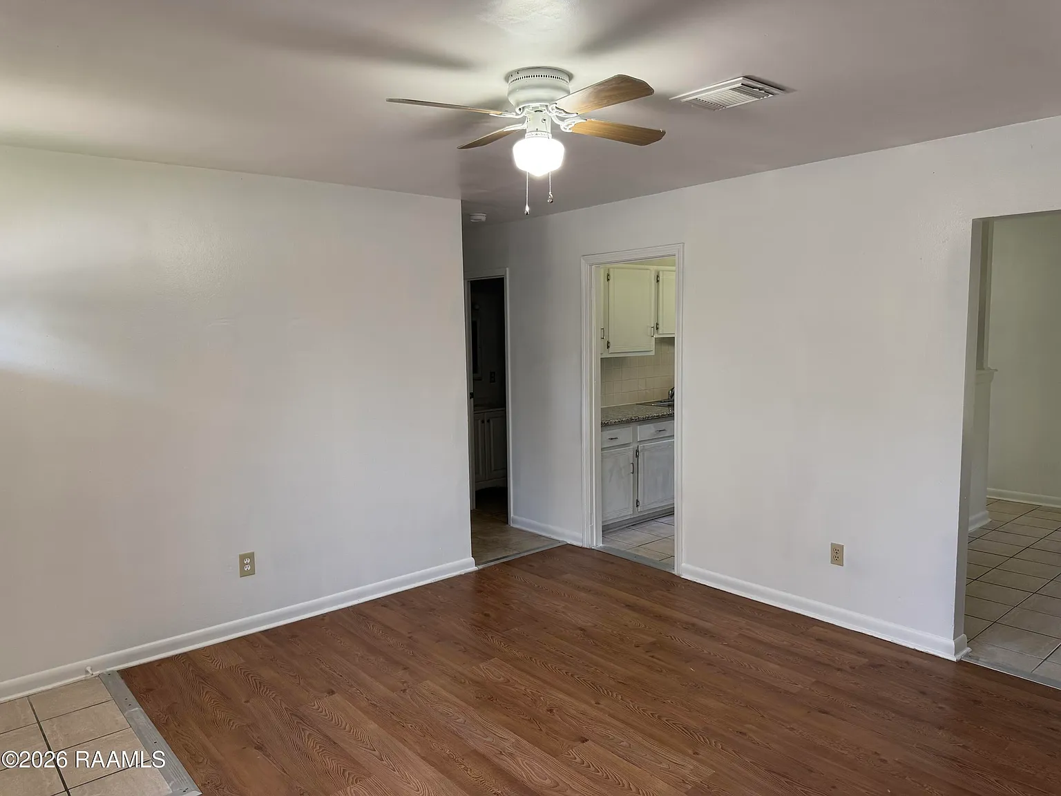 3 bed, 1107 sqft, $1,500 — Photo 2