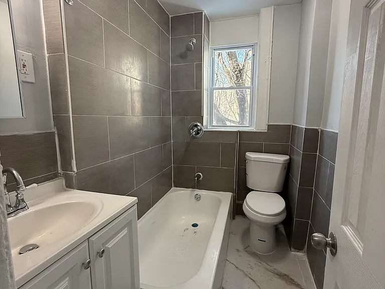 729 S 13th St #2A — Photo 1