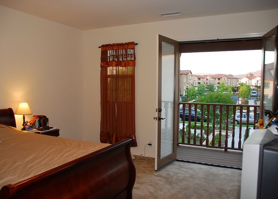 Master Bed Room Balcony