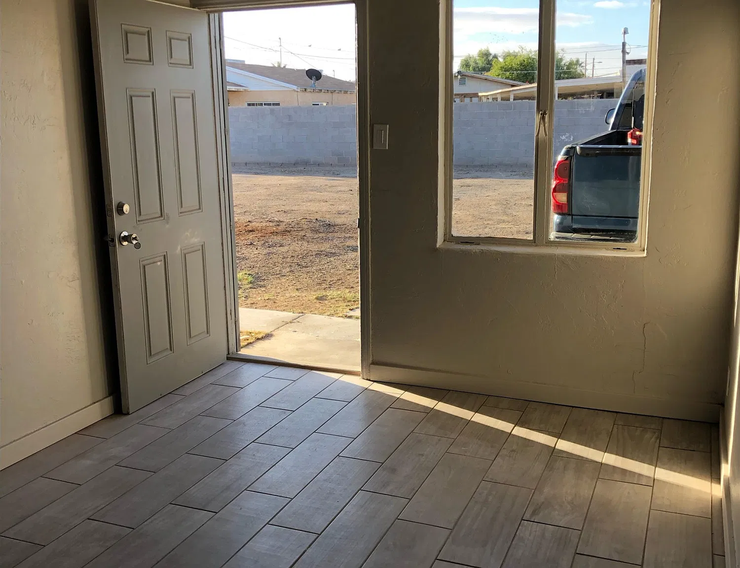 1 bed, 1.0 bath, 578 sqft, $900 — Photo 2