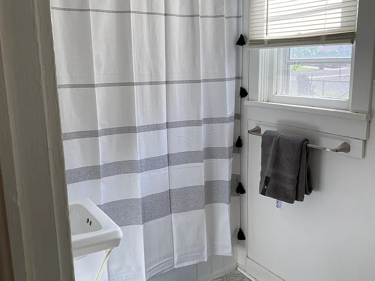 742 Belmont Ave — Photo 12