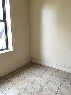 Rented by Lang Realty LLC | media 14