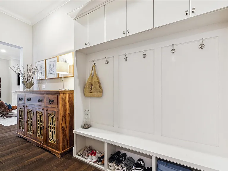 1527 Cunningham Parc Ln — Photo 24