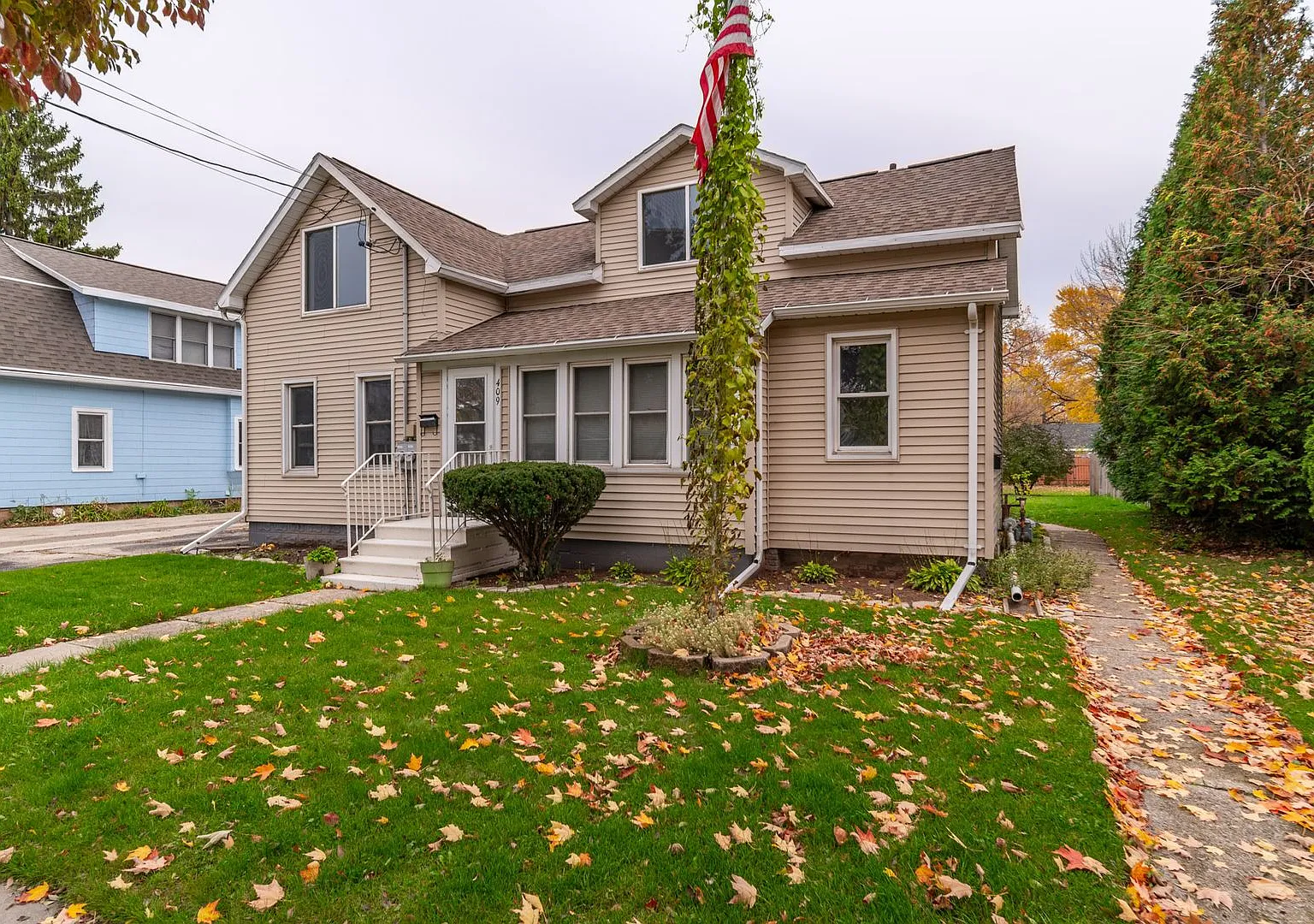 409 Racine St — Photo 2