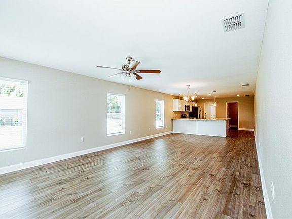 3rd image of 712 W 9TH STREET
