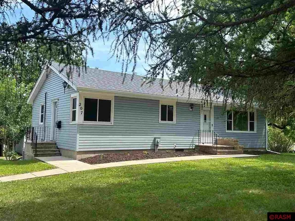 207 11th St SE, Waseca, MN 56093