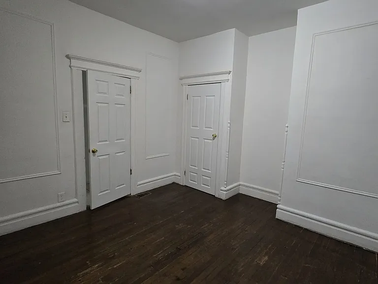 43 Treacy Ave #1 — Photo 9