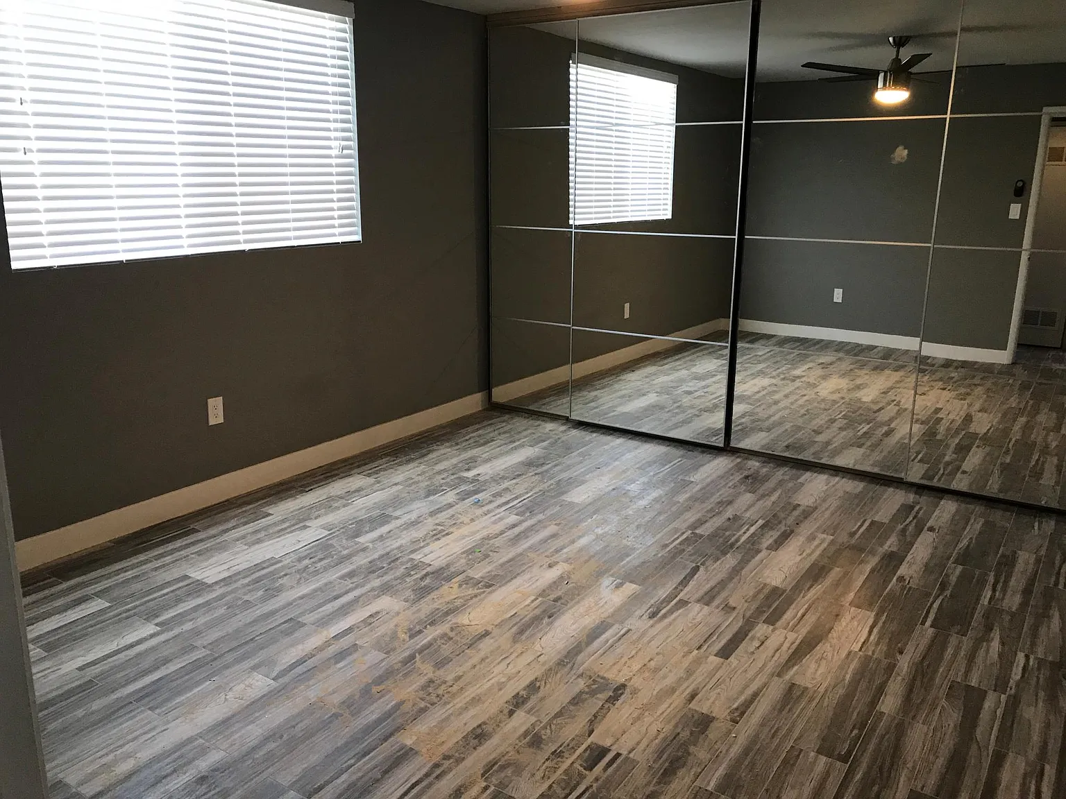 1114 E Clark Ave — Photo 4