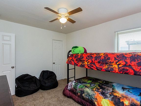 4th image of 1227 E Fedora Ave