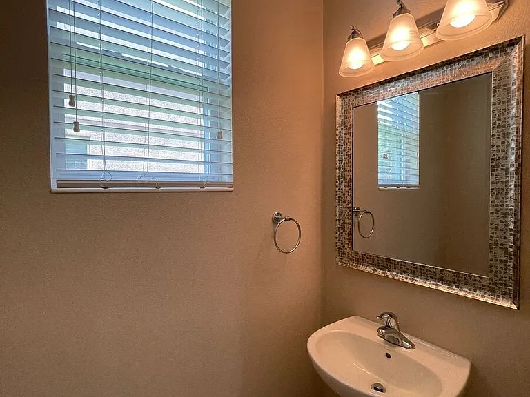1045 Palma Verde Pl — Photo 15