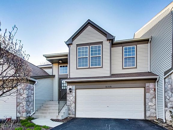 2nd image of 3188 Bromley Ln #3188