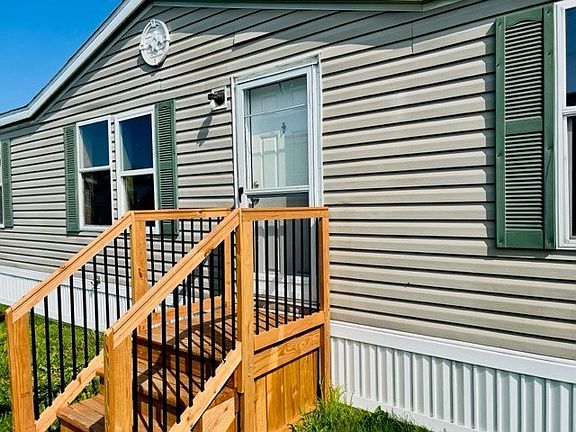3rd image of 4368 Essex Ct #200