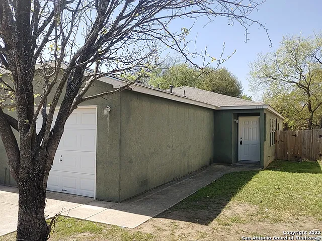 2 bed, 2.0 bath, 982 sqft, $1,225 — Photo 4