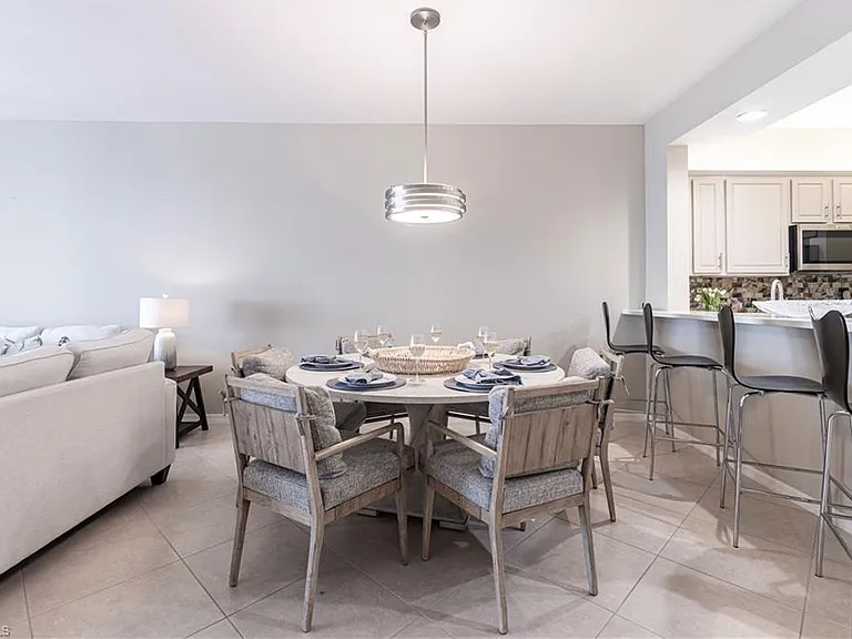 410 Flagship Dr #302 — Photo 7