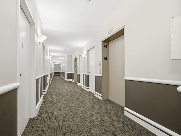 4th image of 1155 W Madison St APT 511